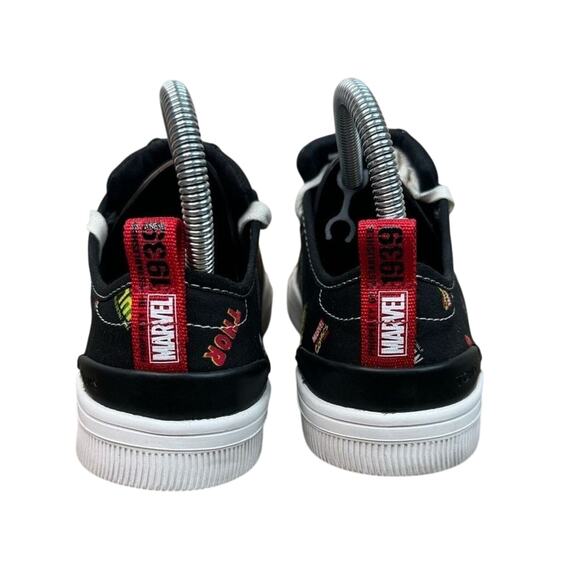 TOMS X Marvel Women's Black Comic Print Canvas Sneakers Size 5 Avengers Shoes - Picture 7 of 8